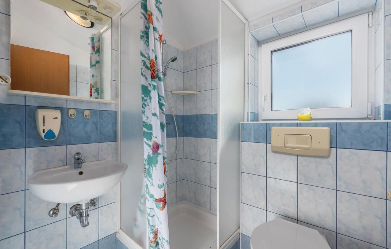 Apartments Ulika Červar-Porat Buitenkant foto