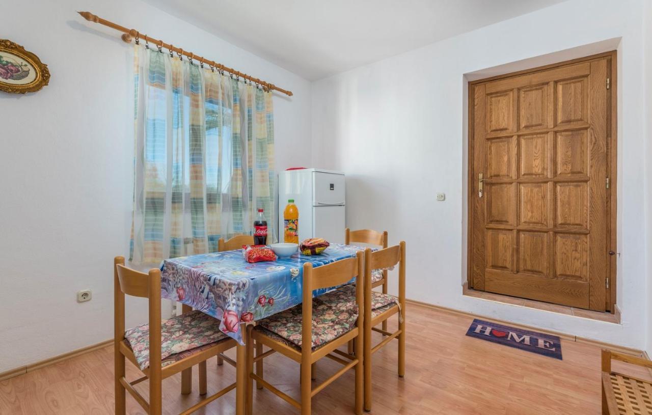 Apartments Ulika Červar-Porat Buitenkant foto